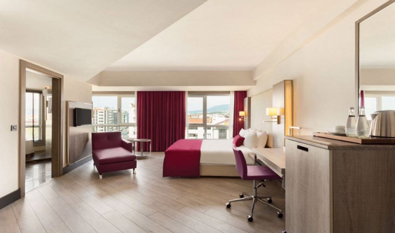 Ramada Plaza By Wyndham İzmir Superior Suite Resimleri