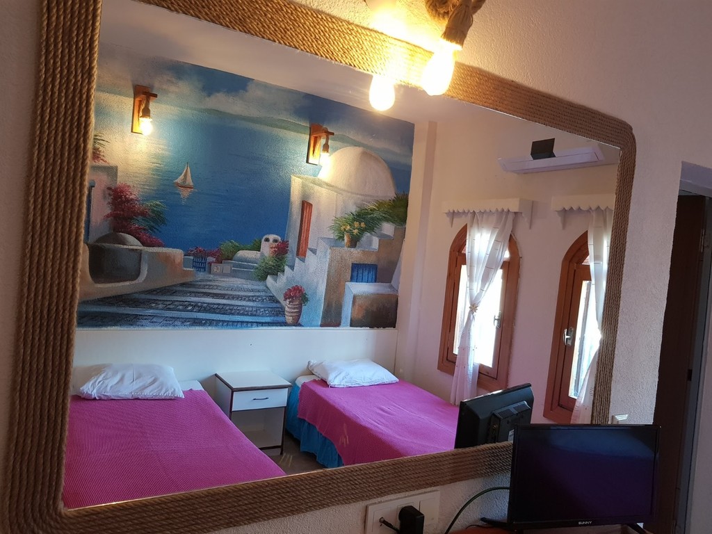 Hakan Hotel Ekonomik Oda Resimleri